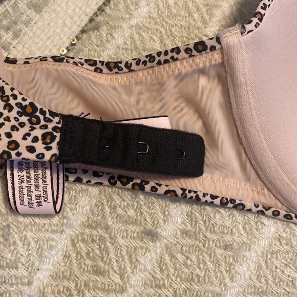 Victoria's Secret Demi Bra in Leopard print size 32B - Picture 6 of 6